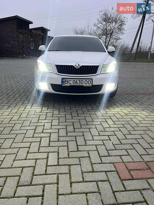 Лифтбек Skoda Octavia 2010 в Золочеве