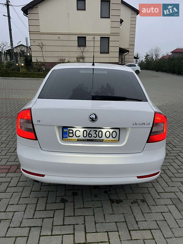 Лифтбек Skoda Octavia 2010 в Золочеве