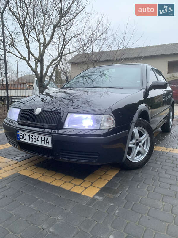 Лифтбек Skoda Octavia 2005 в Бучаче