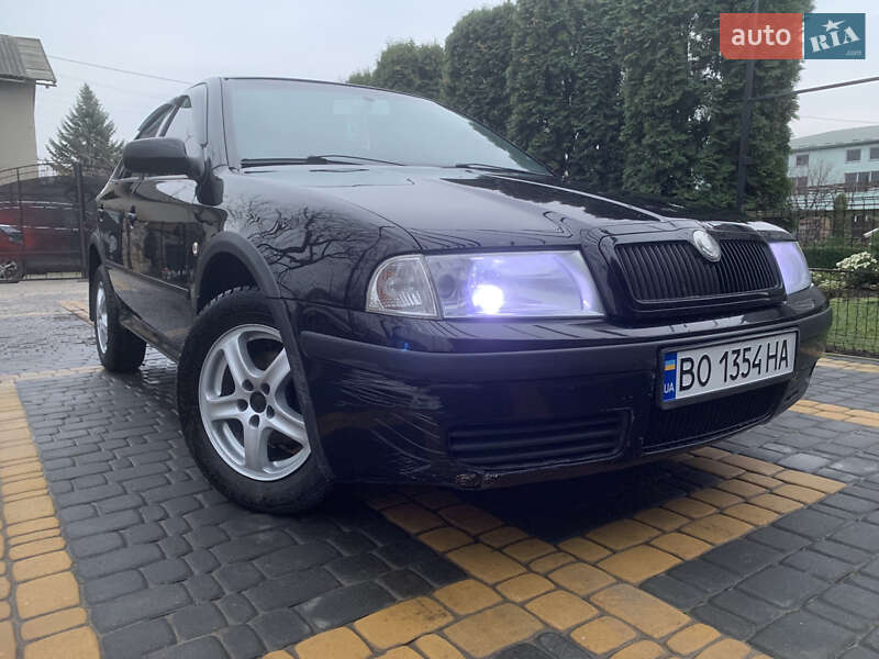 Лифтбек Skoda Octavia 2005 в Бучаче