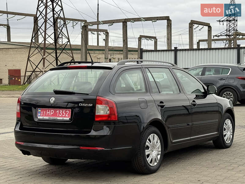 Універсал Skoda Octavia 2009 в Луцьку
