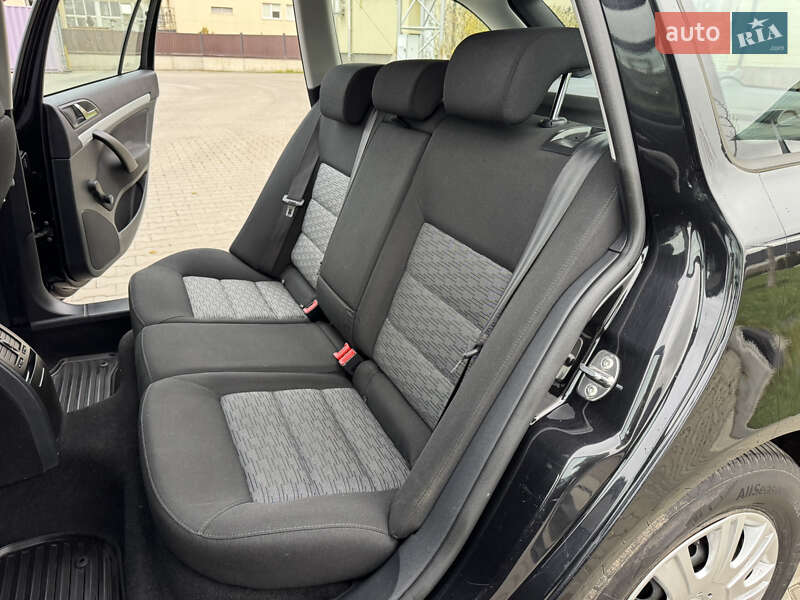 Універсал Skoda Octavia 2009 в Луцьку