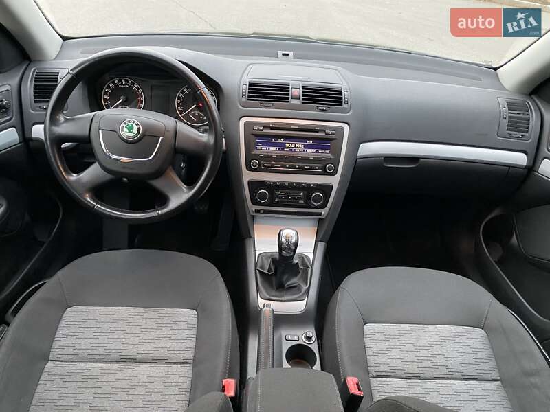 Универсал Skoda Octavia 2010 в Полтаве