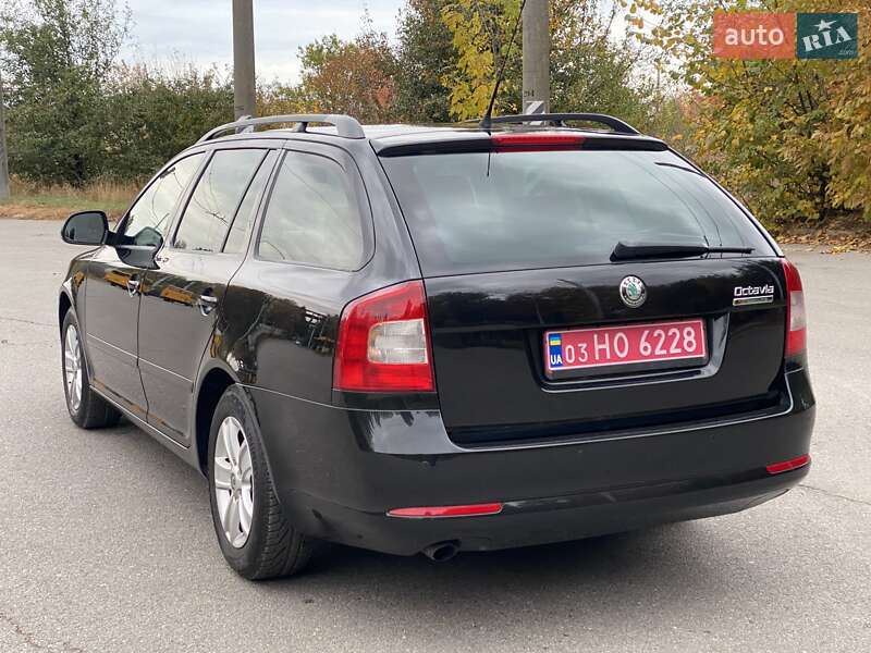 Универсал Skoda Octavia 2010 в Полтаве