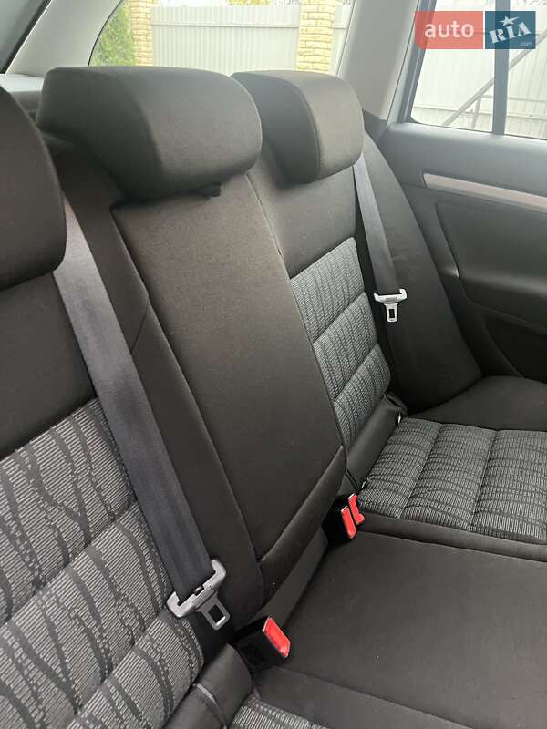 Универсал Skoda Octavia 2011 в Виннице