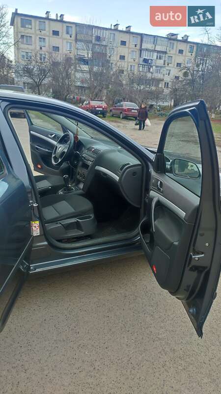 Универсал Skoda Octavia 2007 в Лубнах