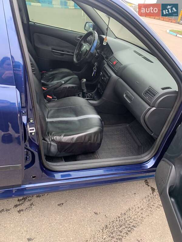 Лифтбек Skoda Octavia 2007 в Белогородке