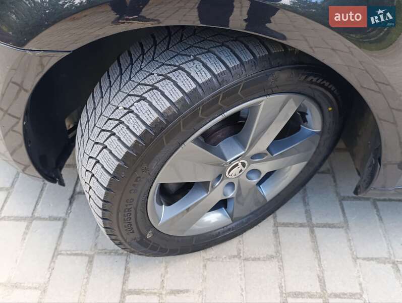 Універсал Skoda Octavia 2014 в Львові фото 12 Універсал Skoda Octavia 2014 в Львові