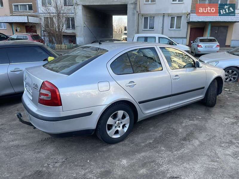 Лифтбек Skoda Octavia 2008 в Черкассах