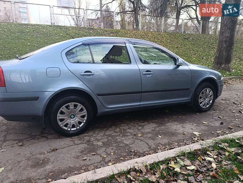 Лифтбек Skoda Octavia 2007 в Каменском