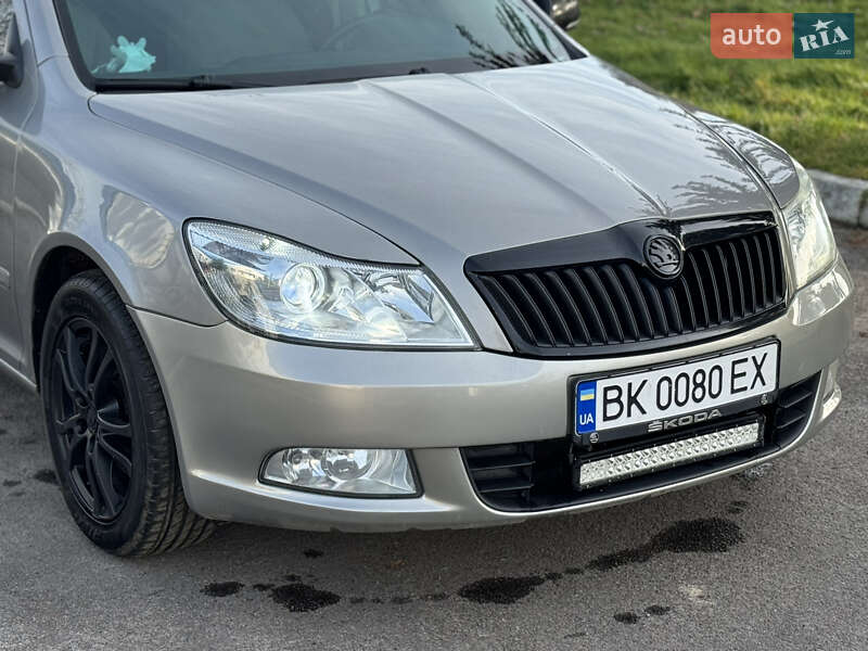Лифтбек Skoda Octavia 2009 в Радивилове