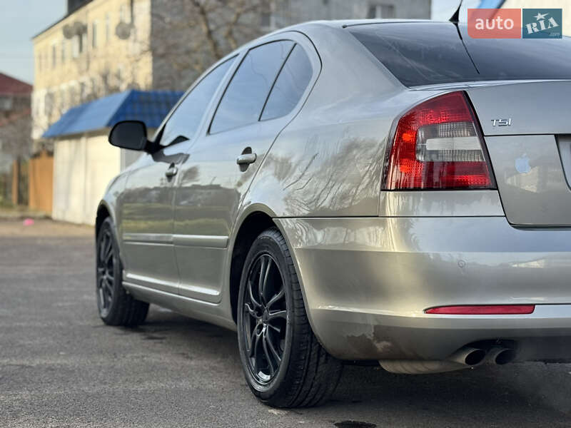 Лифтбек Skoda Octavia 2009 в Радивилове