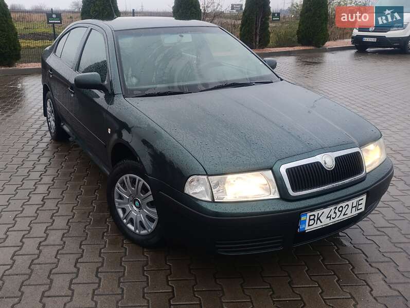 Ліфтбек Skoda Octavia 2006 в Рівному