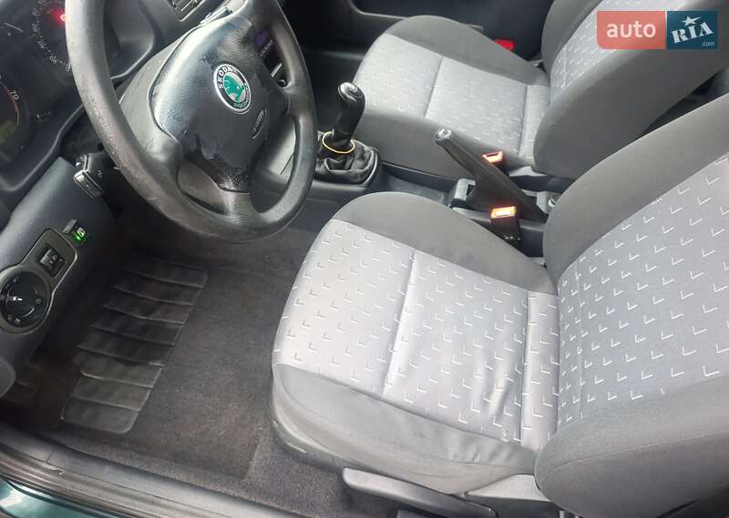 Ліфтбек Skoda Octavia 2006 в Рівному