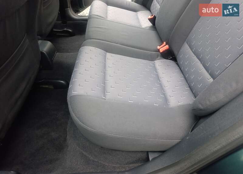 Ліфтбек Skoda Octavia 2006 в Рівному