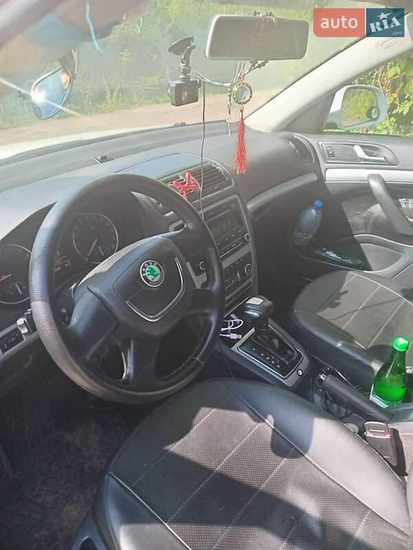 Універсал Skoda Octavia 2012 в Львові фото 2 Універсал Skoda Octavia 2012 в Львові