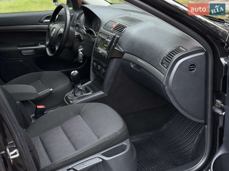 Универсал Skoda Octavia 2008 в Умани