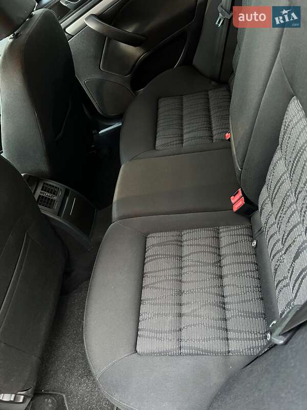 Универсал Skoda Octavia 2010 в Луцке фото 24 Универсал Skoda Octavia 2010 в Луцке