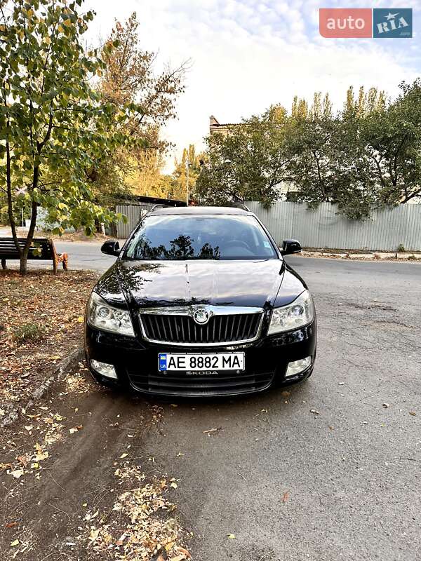 Универсал Skoda Octavia 2010 в Киеве фото Универсал Skoda Octavia 2010 в Киеве