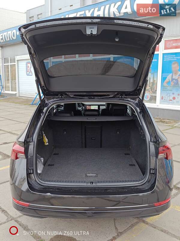 Универсал Skoda Octavia 2021 в Киеве