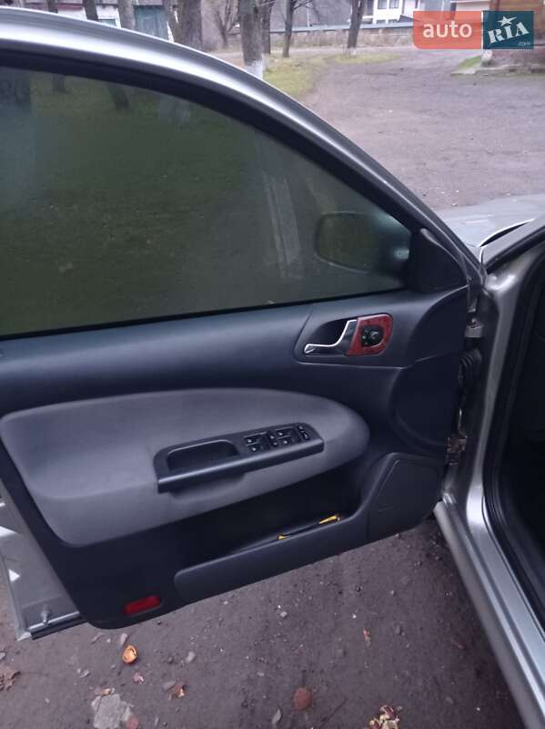 Універсал Skoda Octavia 2008 в Путилі