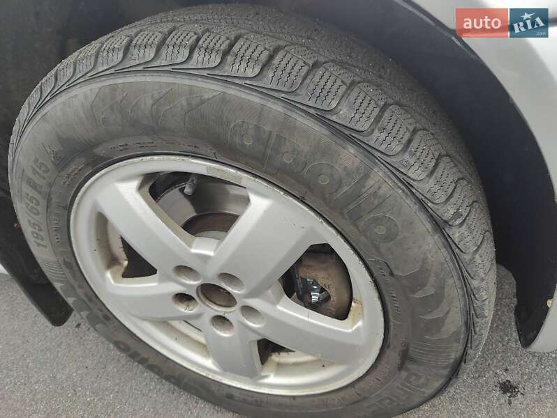 Лифтбек Skoda Octavia 2004 в Виннице фото 5 Лифтбек Skoda Octavia 2004 в Виннице