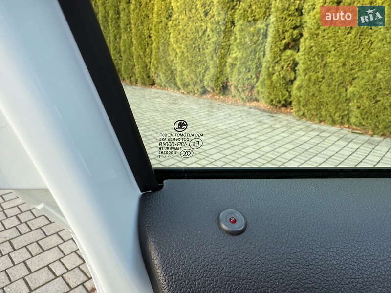 Универсал Skoda Octavia 2017 в Самборе фото 37 Универсал Skoda Octavia 2017 в Самборе