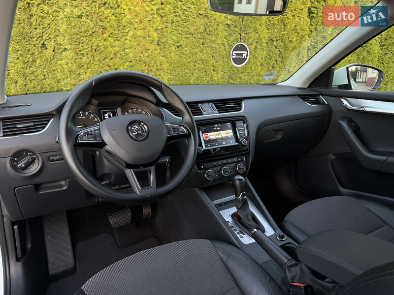 Универсал Skoda Octavia 2017 в Самборе фото 52 Универсал Skoda Octavia 2017 в Самборе