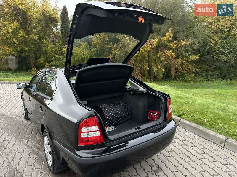 Лифтбек Skoda Octavia 2003 в Бродах фото 9 Лифтбек Skoda Octavia 2003 в Бродах