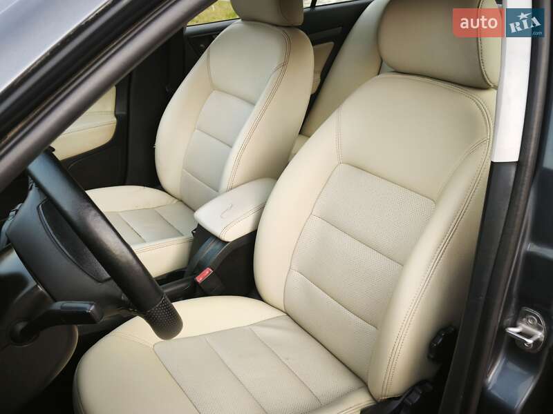 Ліфтбек Skoda Octavia 2007 в Львові