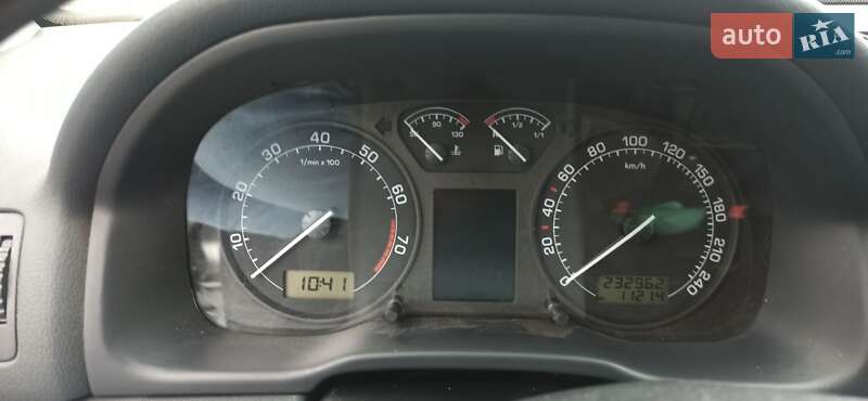 Универсал Skoda Octavia 2004 в Чернигове