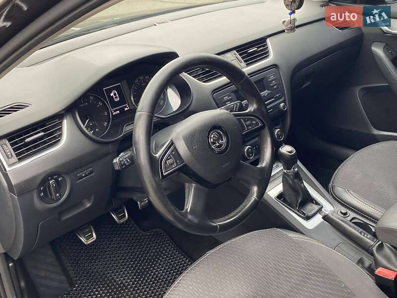 Лифтбек Skoda Octavia 2013 в Николаеве