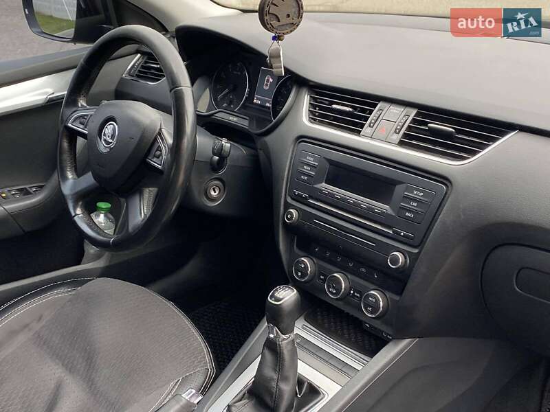 Лифтбек Skoda Octavia 2013 в Николаеве