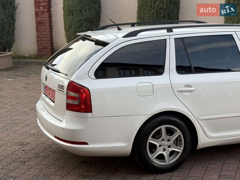 Универсал Skoda Octavia 2008 в Стрые