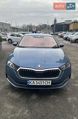 Лифтбек Skoda Octavia 2021 в Киеве