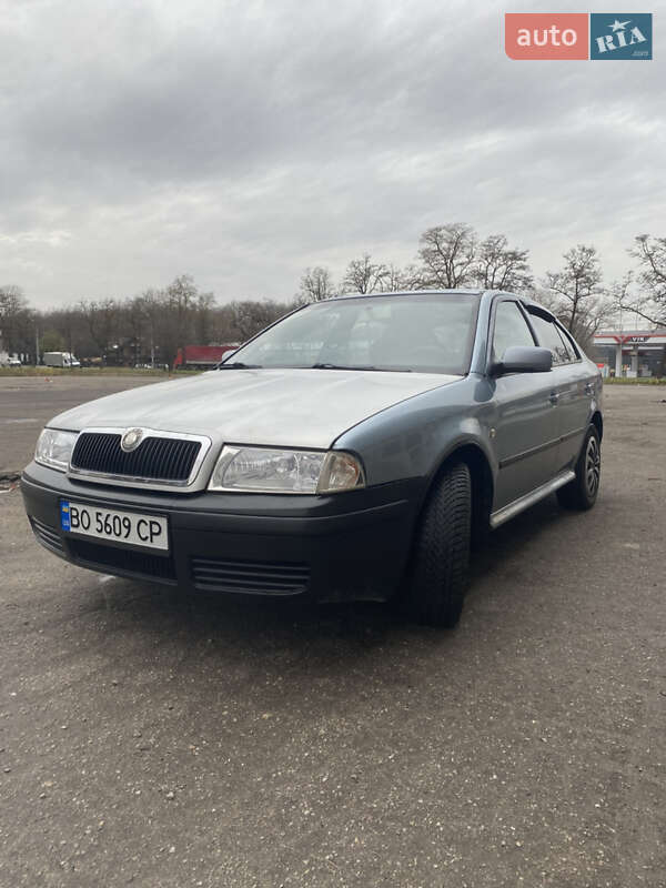 Ліфтбек Skoda Octavia 2003 в Тернополі