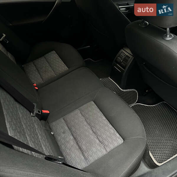 Универсал Skoda Octavia 2009 в Ужгороде