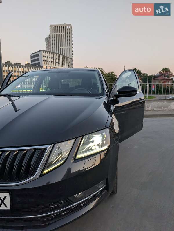 Лифтбек Skoda Octavia 2018 в Львове