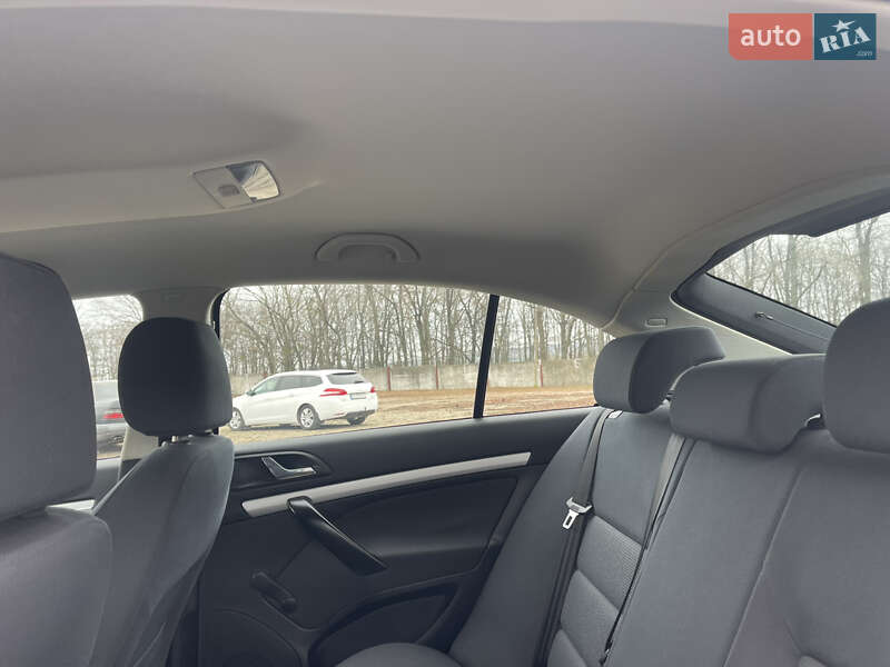 Лифтбек Skoda Octavia 2005 в Умани