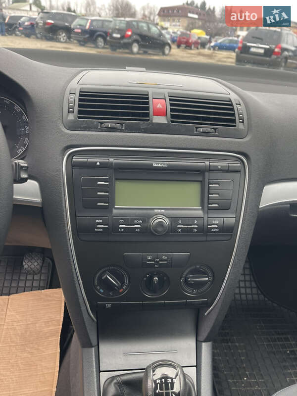 Лифтбек Skoda Octavia 2005 в Умани