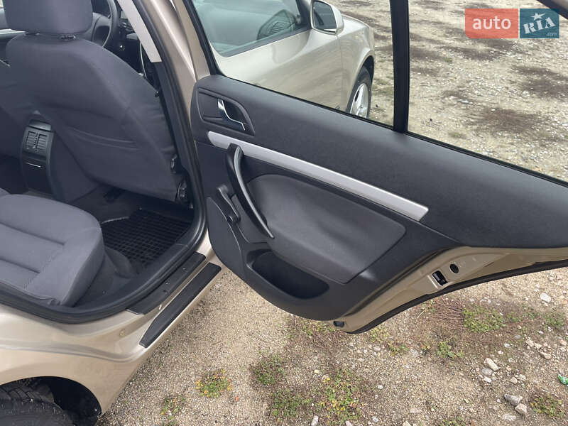 Лифтбек Skoda Octavia 2005 в Умани