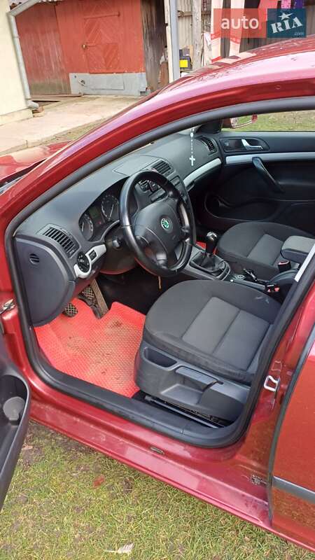 Лифтбек Skoda Octavia 2007 в Буске