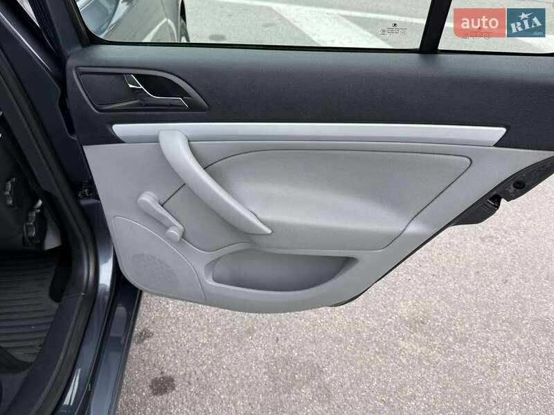 Универсал Skoda Octavia 2009 в Виннице