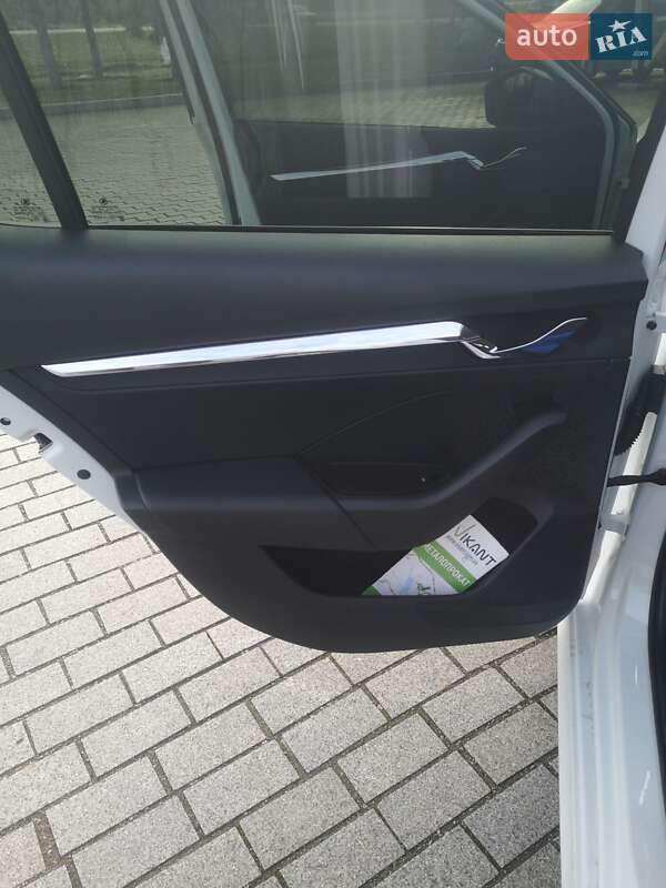 Лифтбек Skoda Octavia 2023 в Кривом Роге