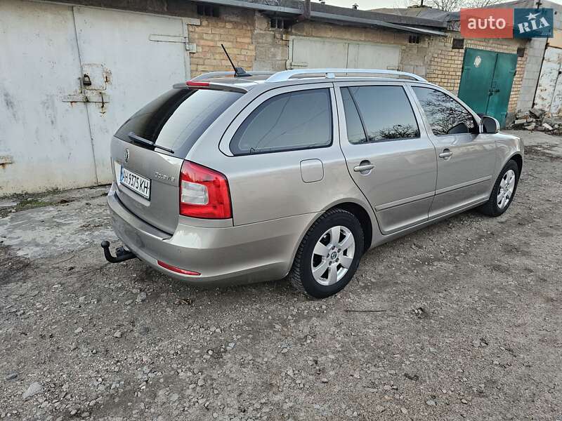 Универсал Skoda Octavia 2011 в Марганце фото 4 Универсал Skoda Octavia 2011 в Марганце