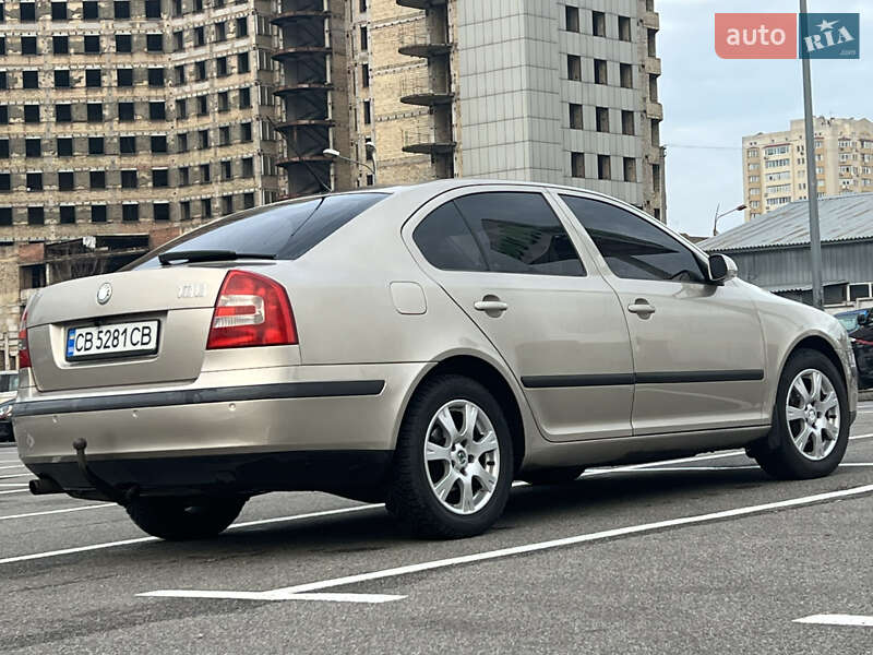 Лифтбек Skoda Octavia 2004 в Киеве
