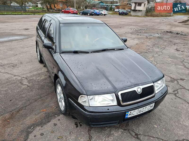Универсал Skoda Octavia 2000 в Заречном