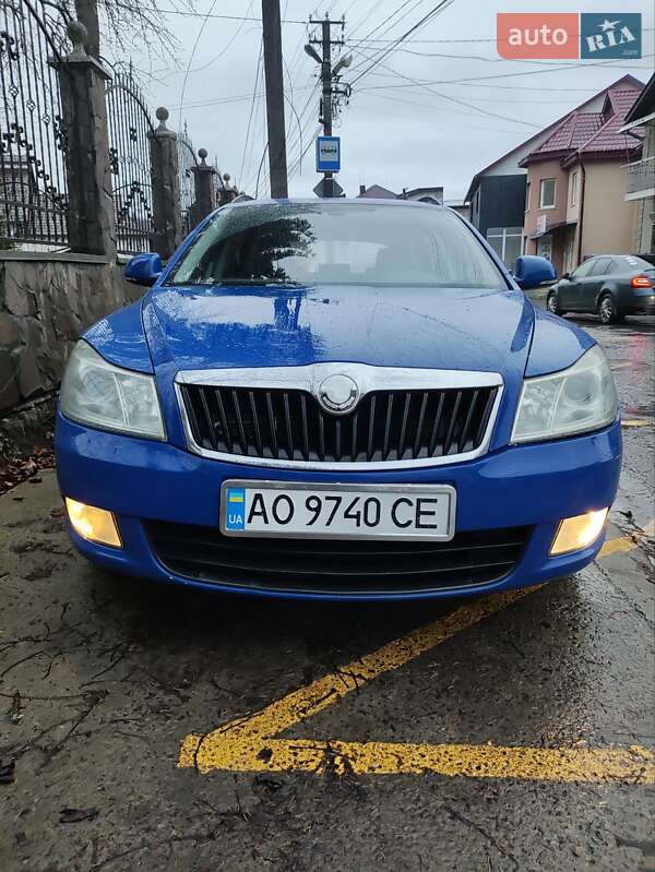 Универсал Skoda Octavia 2010 в Тячеве