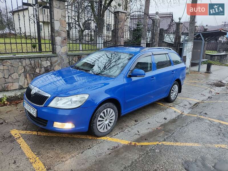 Универсал Skoda Octavia 2010 в Тячеве