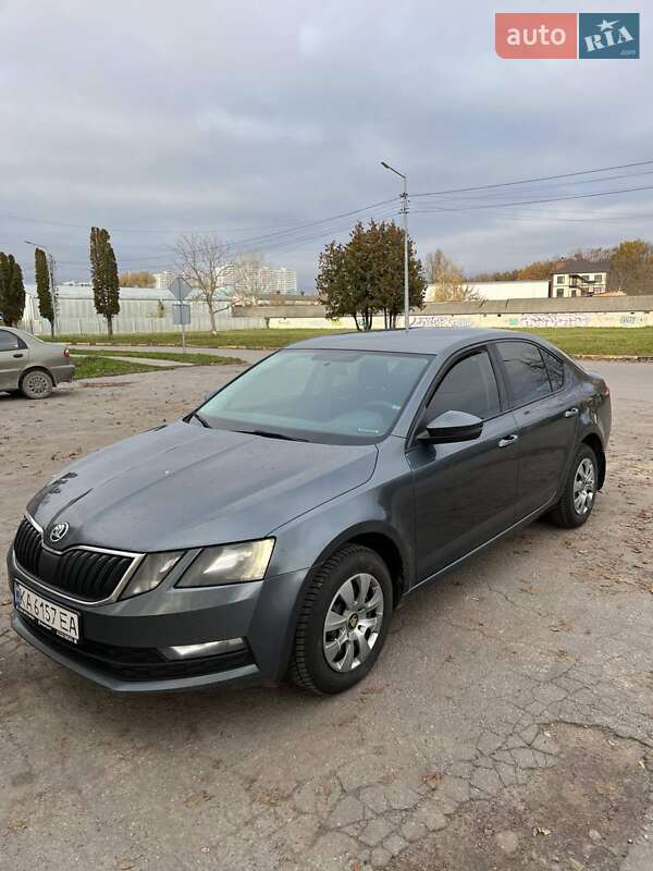 Лифтбек Skoda Octavia 2017 в Киеве